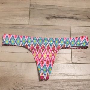 VS thong bikini